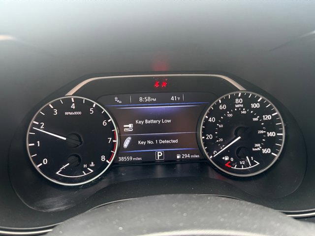 Used 2017 Nissan Maxima Platinum image 5