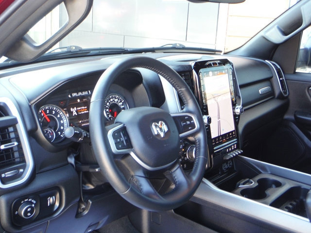 Used 2023 RAM 1500 Big Horn AWD/4WD image 3