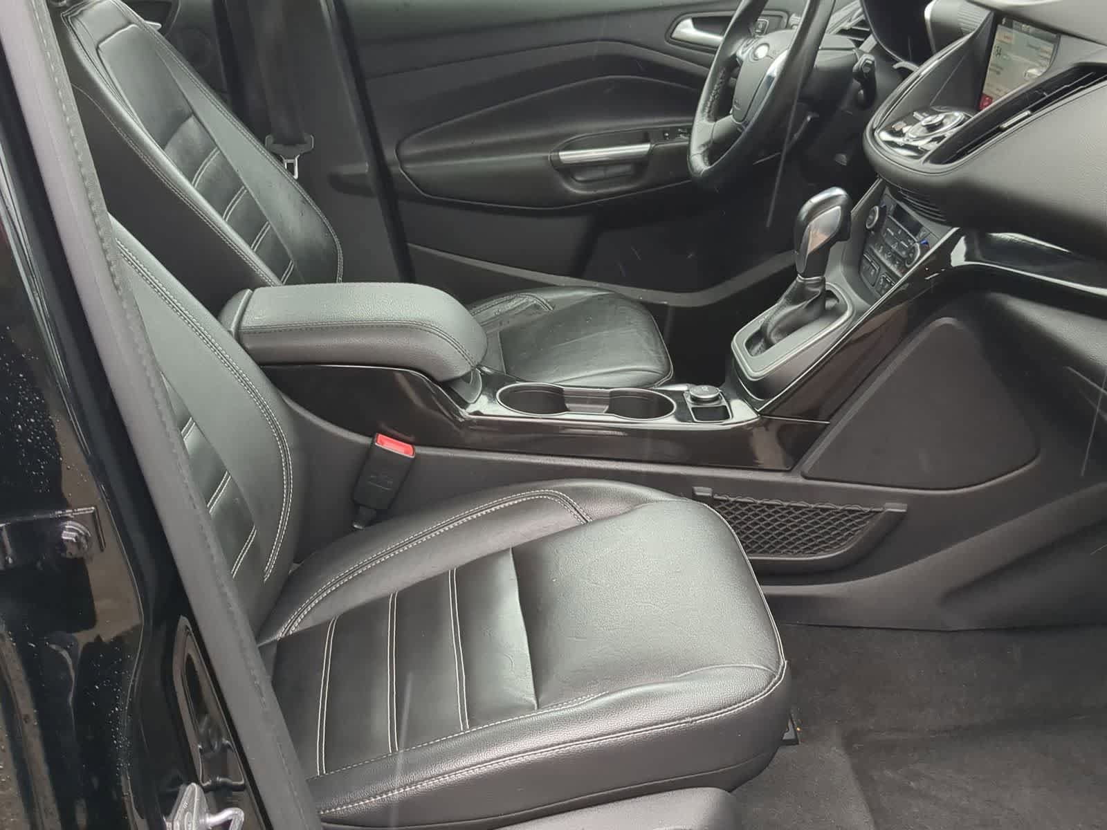 Used 2018 Ford C-MAX Titanium w/ Equipment Group 301A image 21