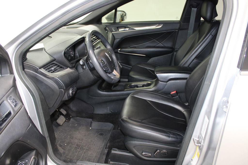 Used 2018 Lincoln MKC Premiere image 17