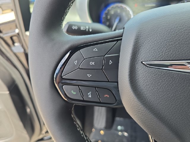 New 2026 Chrysler Pacifica Limited w/ S Appearance Package FWD image 25