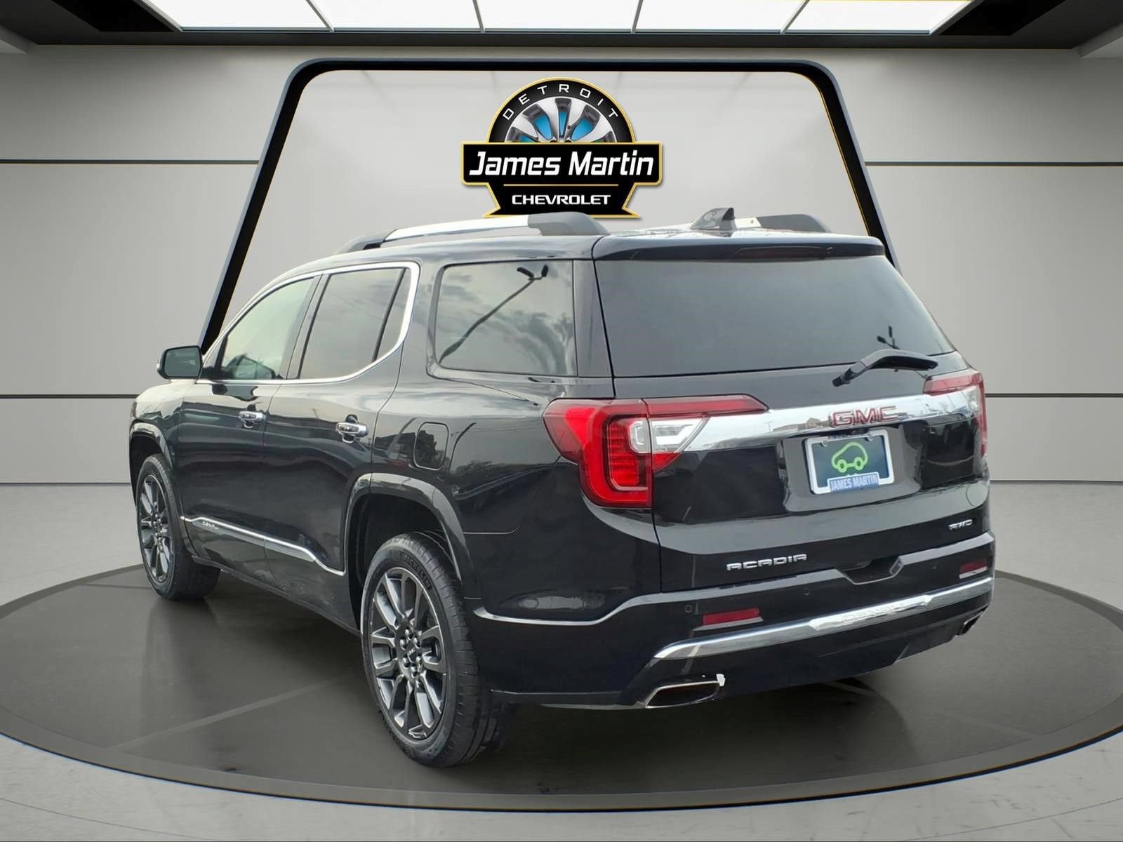 Used 2023 GMC Acadia Denali w/ Black Diamond Edition AWD/4WD image 6