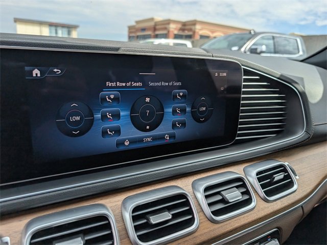 Used 2024 Mercedes-Benz GLS 450 4MATIC image 23