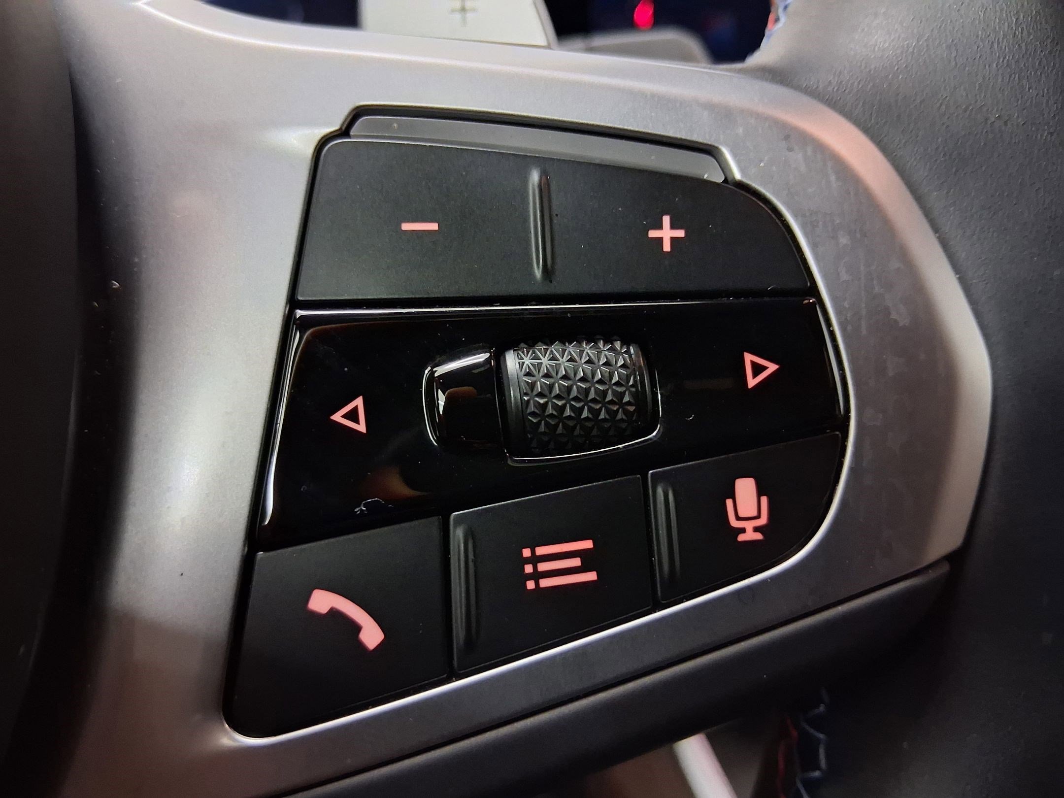 Used 2025 BMW X5 M60i image 24