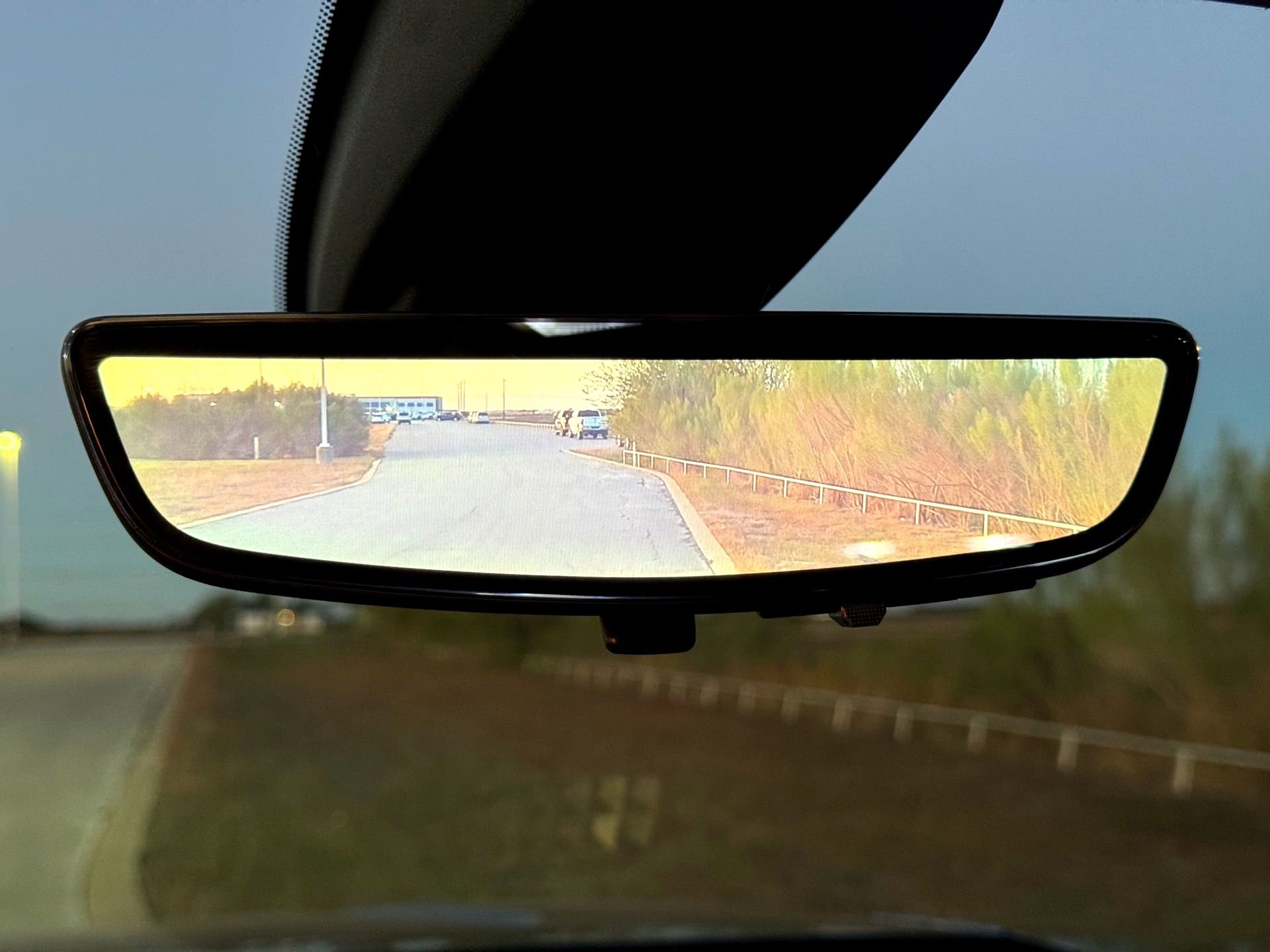 Used 2020 Chevrolet Silverado 1500 LTZ image 34