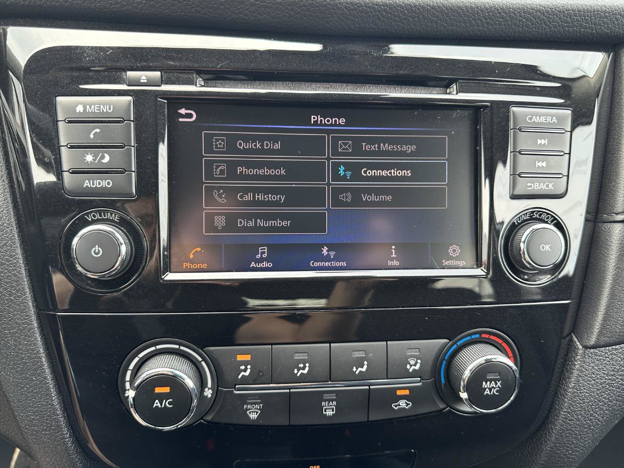 Used 2019 Nissan Rogue S w/ Special Edition Package AWD/4WD image 64