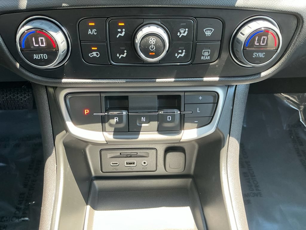 Used 2023 GMC Terrain SLT w/ Infotainment Package II AWD/4WD image 22