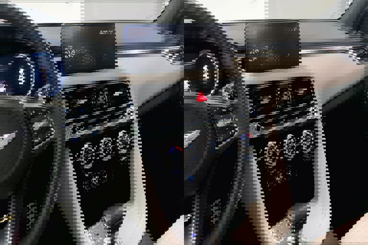 Used 2023 Genesis G70 2.0T w/ Sport Prestige Package image 14