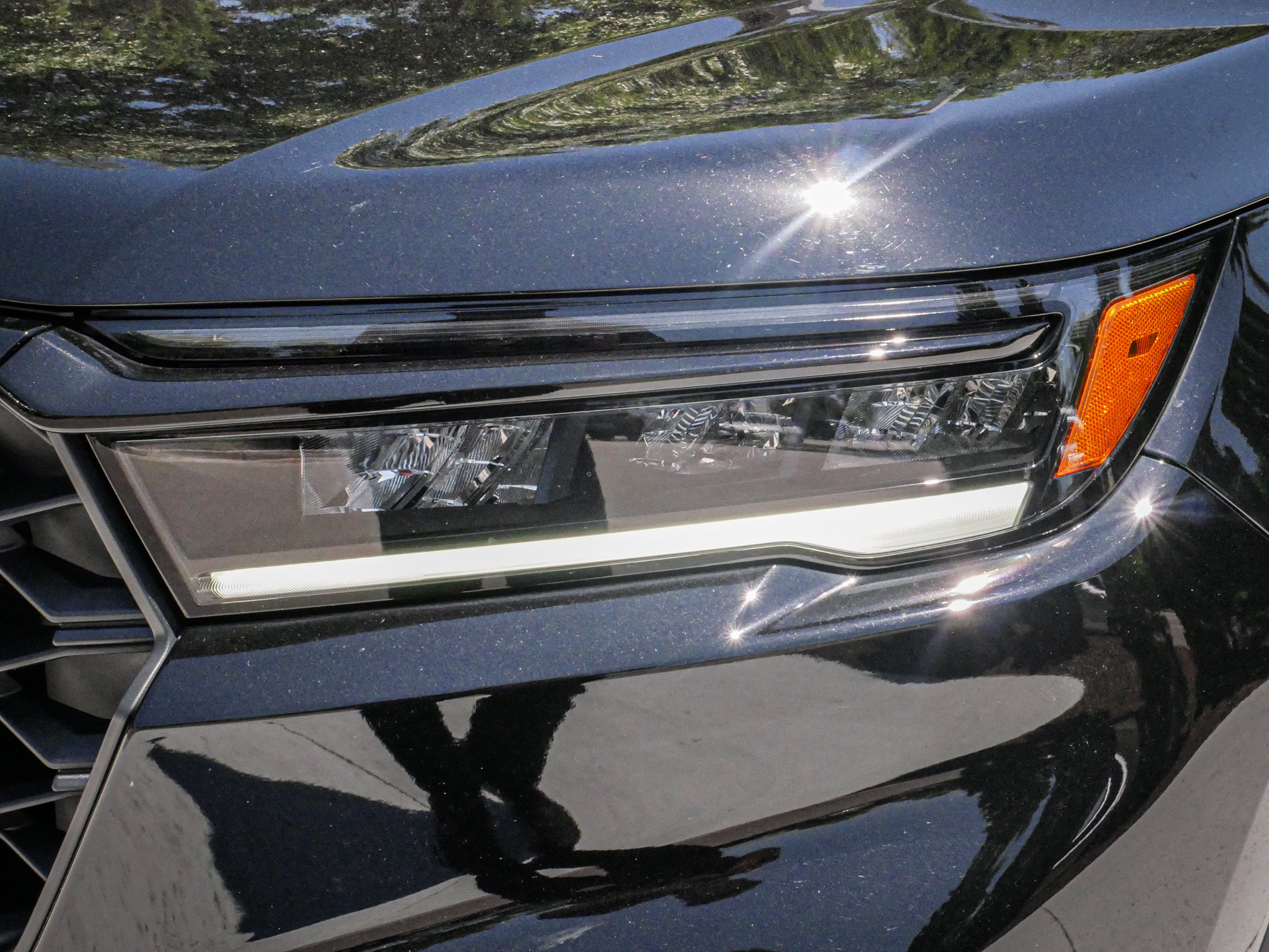 Certified 2025 Honda Pilot Sport image 6