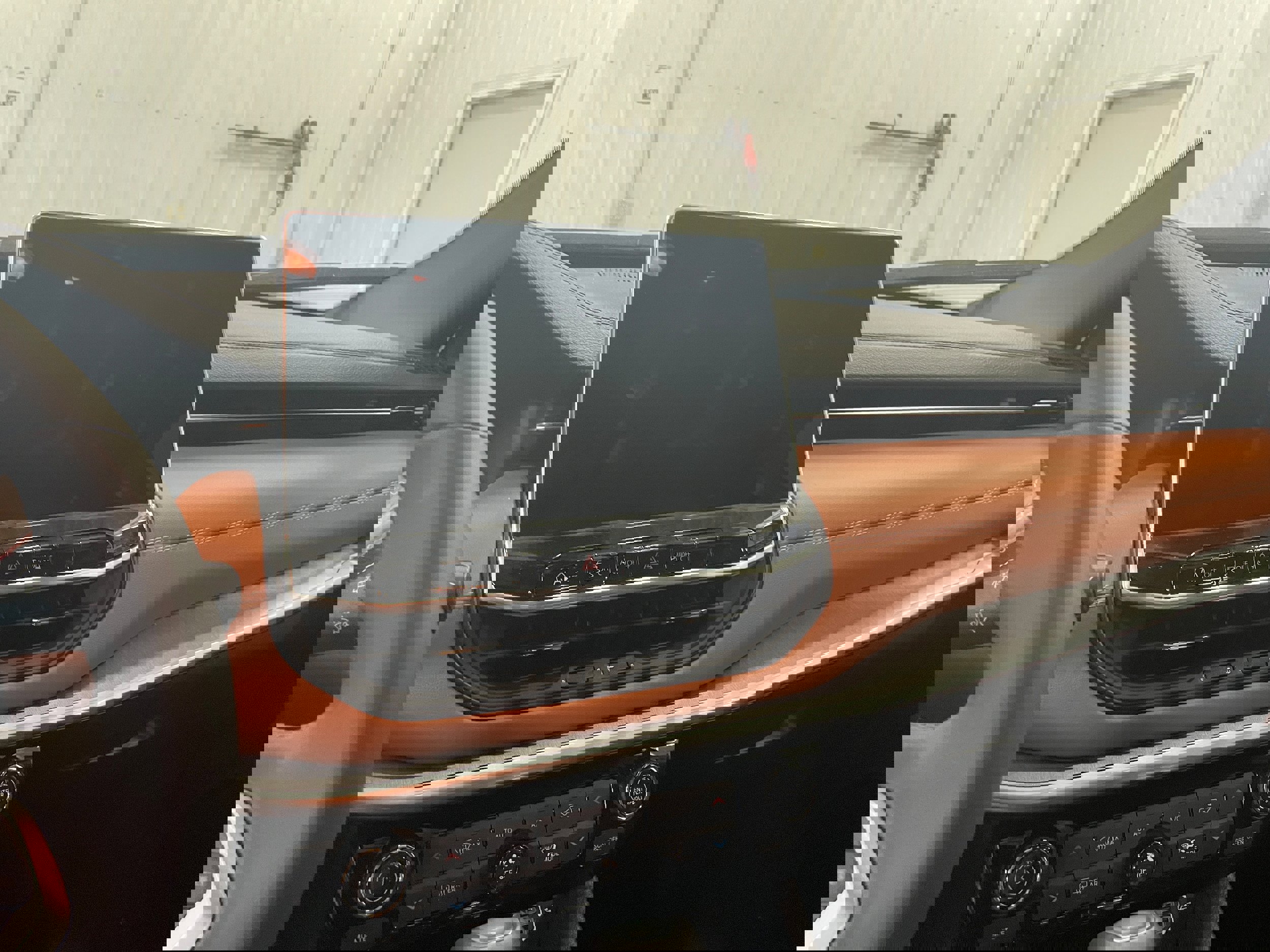 Used 2024 Jeep Compass Limited image 17