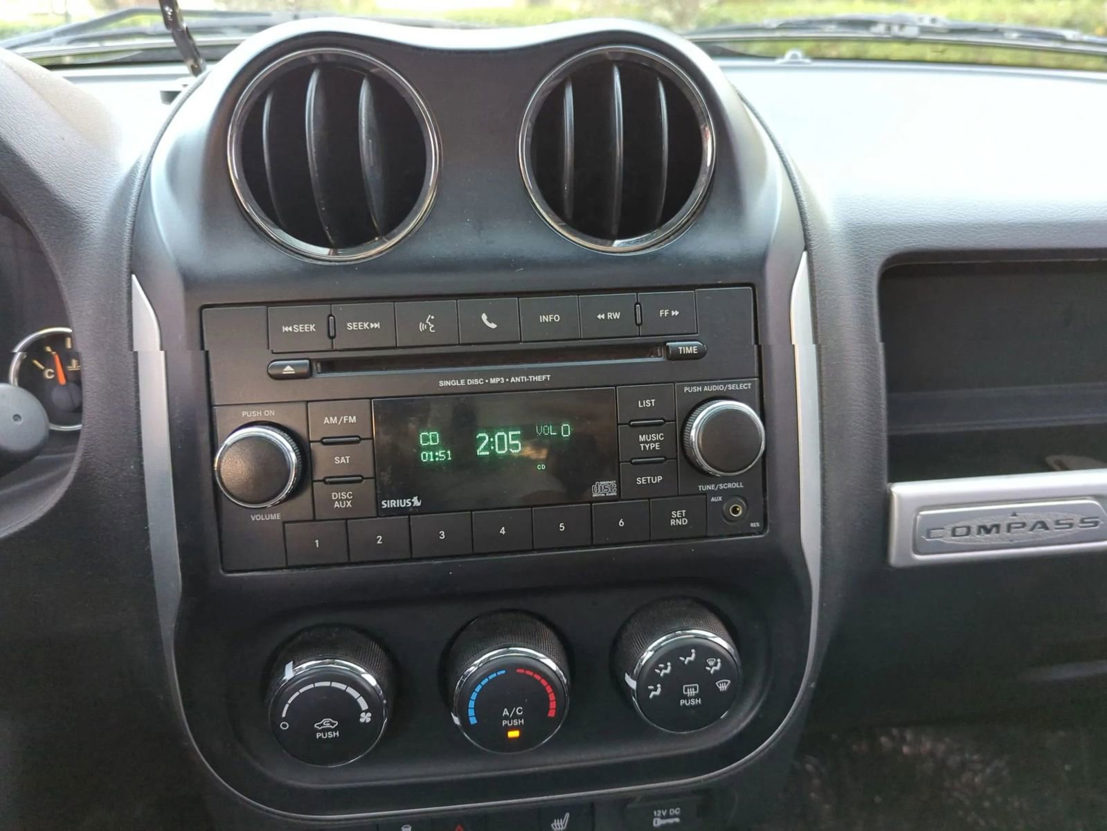 Used 2016 Jeep Compass High Altitude image 12