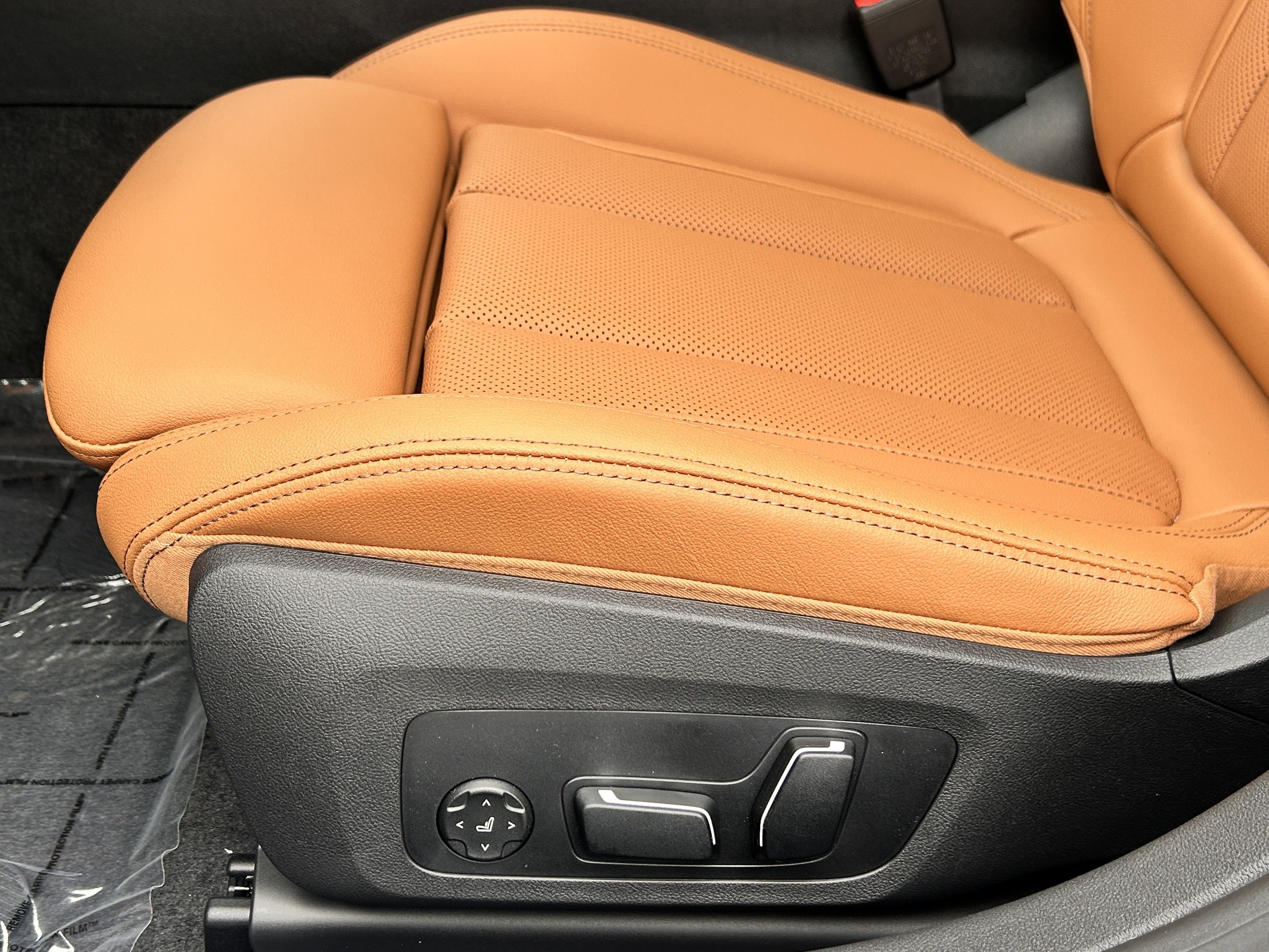 Used 2026 BMW i4 eDrive40 w/ Parking Assistance Package image 26