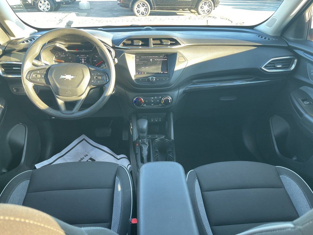 Certified 2022 Chevrolet TrailBlazer LT w/ Driver Confidence Package image 12