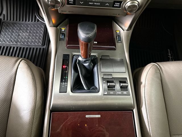Used 2018 Lexus GX 460 Premium w/ Premium Package AWD/4WD image 16