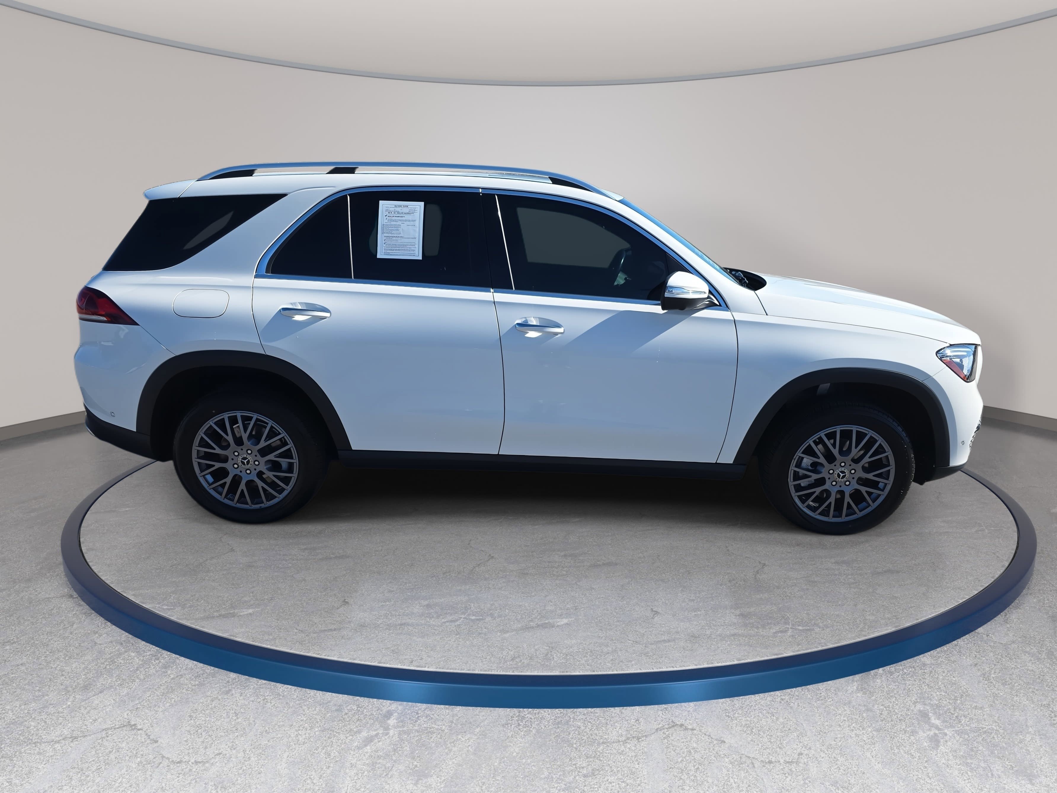 Used 2022 Mercedes-Benz GLE 350 4MATIC image 4