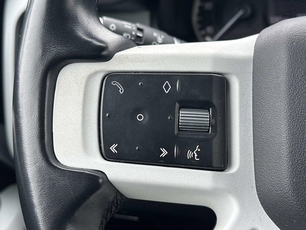 Used 2023 Land Rover Defender 110 S image 24