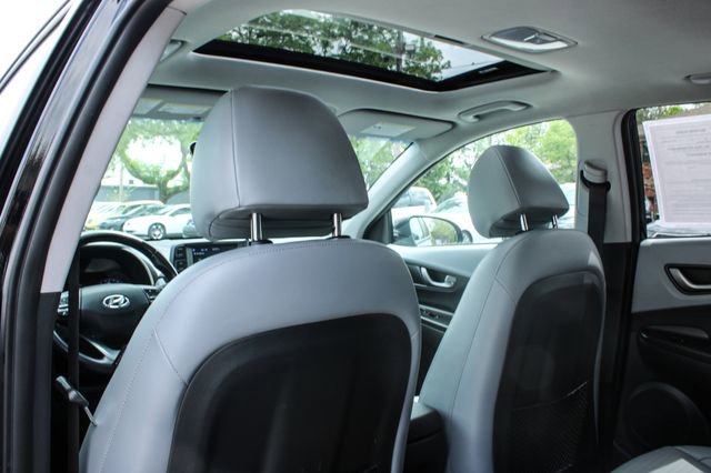 Used 2020 Hyundai Kona Limited AWD/4WD image 32
