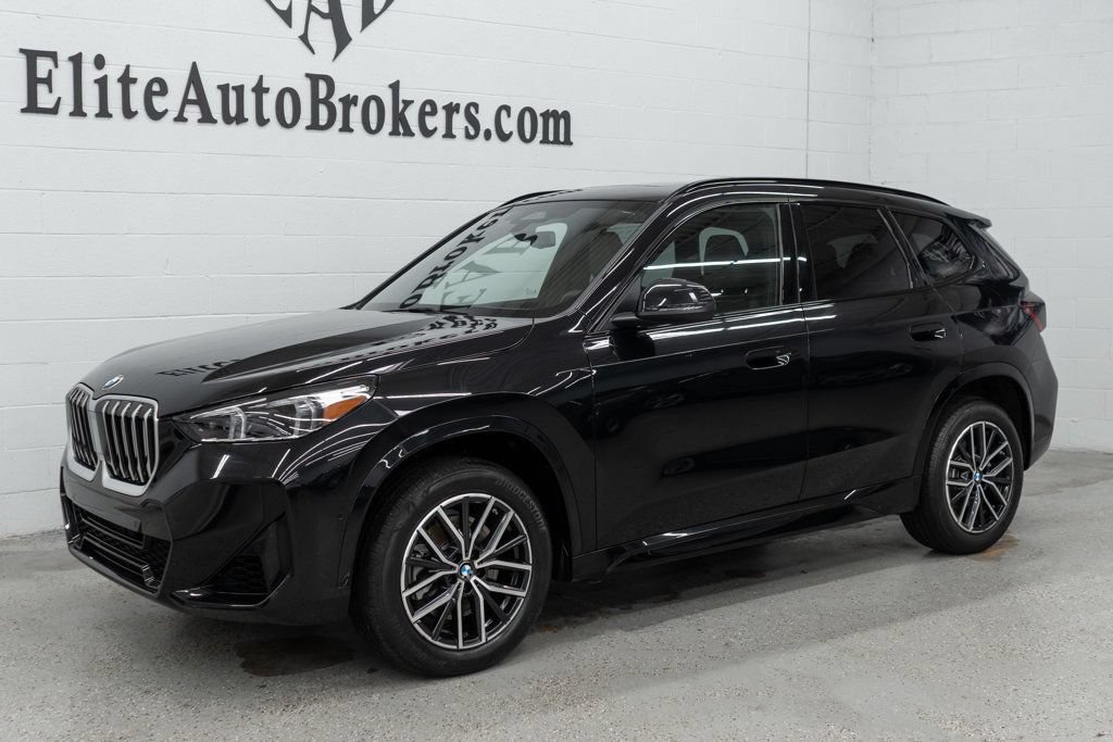 Used 2026 BMW X1 xDrive28i w/ M Sport Package AWD/4WD image 34