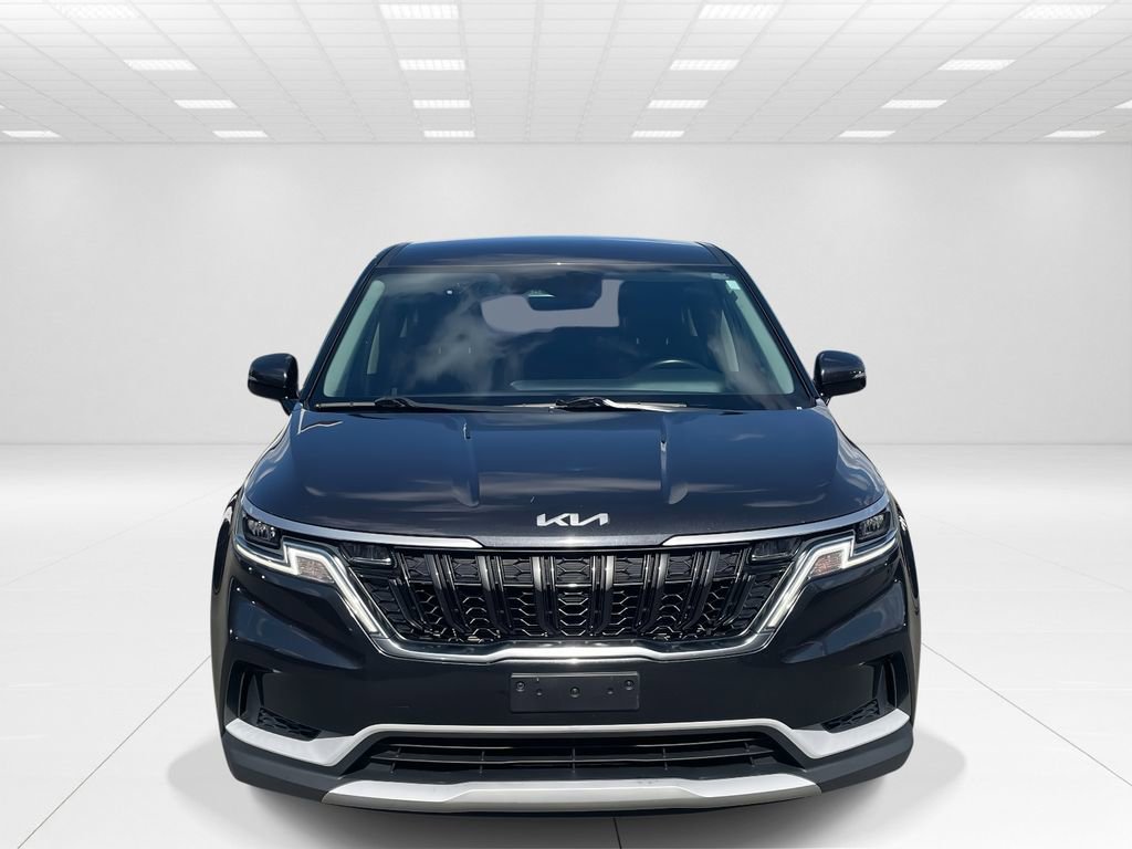 Used 2022 Kia Carnival LX image 2