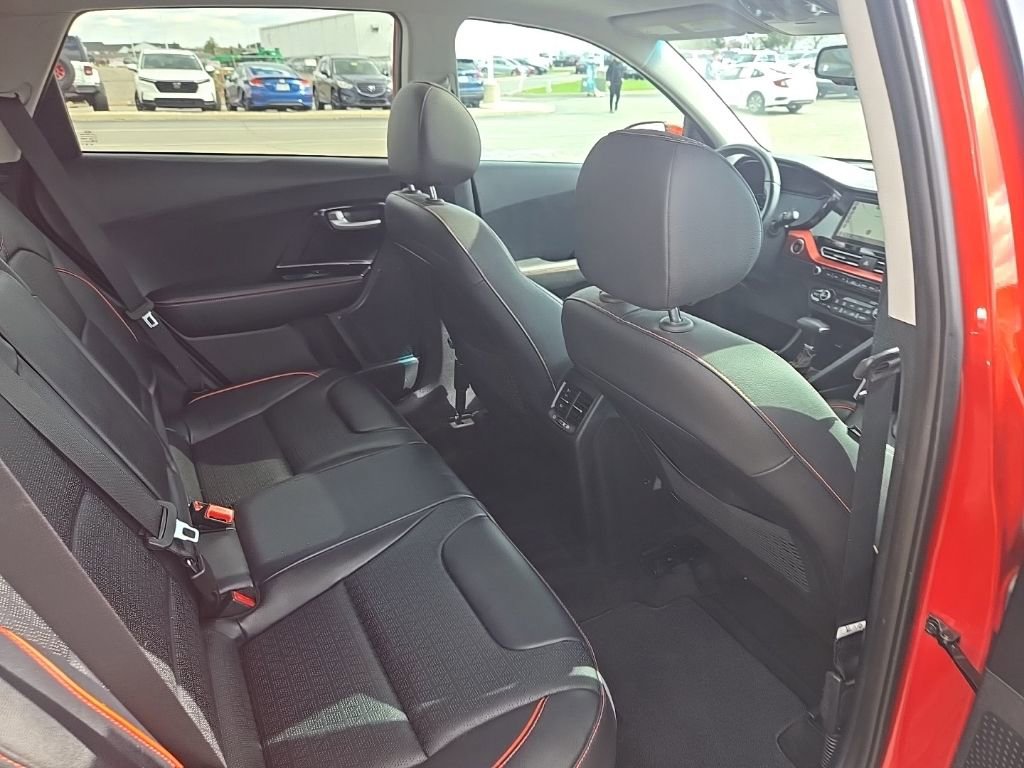 Used 2020 Kia Niro Touring image 31