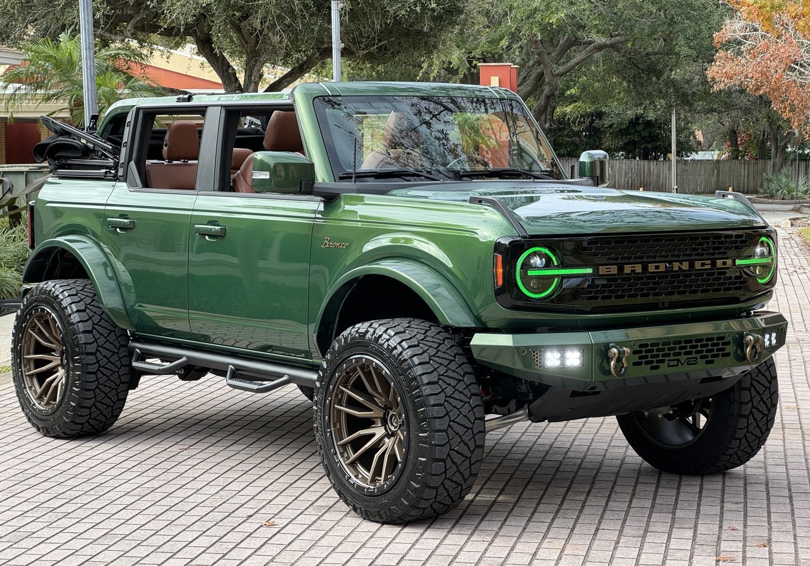 Used 2023 Ford Bronco Wildtrak AWD/4WD image 5
