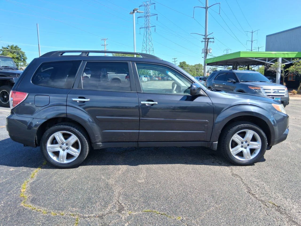 Used 2010 Subaru Forester 2.5X Limited AWD/4WD image 4
