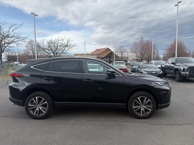 Used 2023 Toyota Venza LE image 5