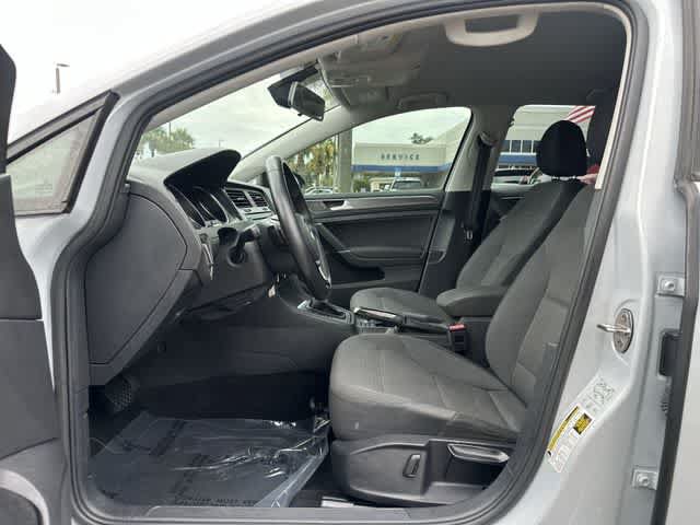 Used 2019 Volkswagen Golf S AWD/4WD image 10