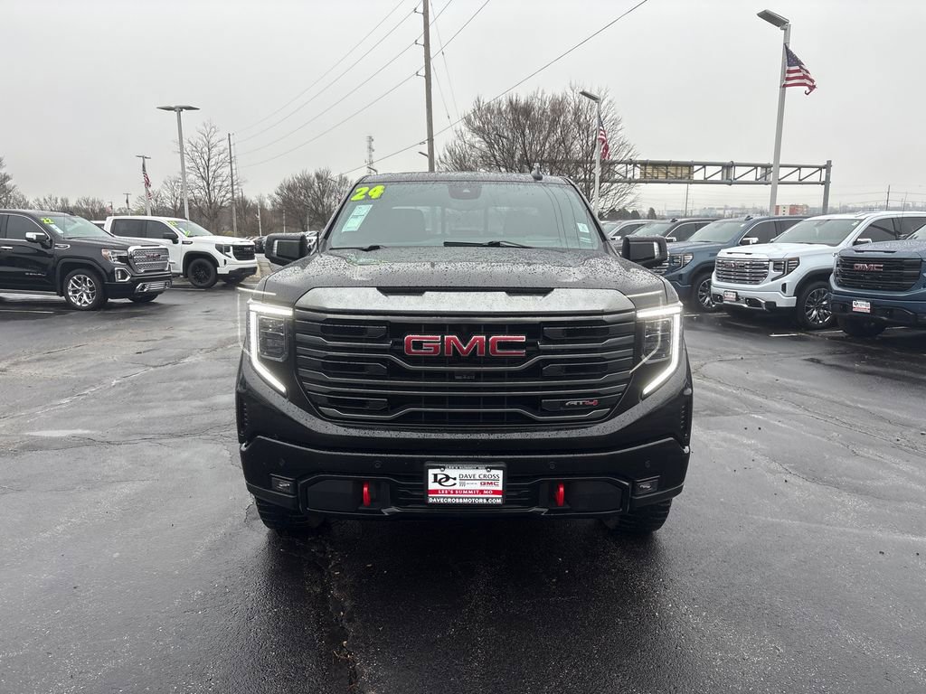 Used 2024 GMC Sierra 1500 AT4 w/ Technology Package image 2