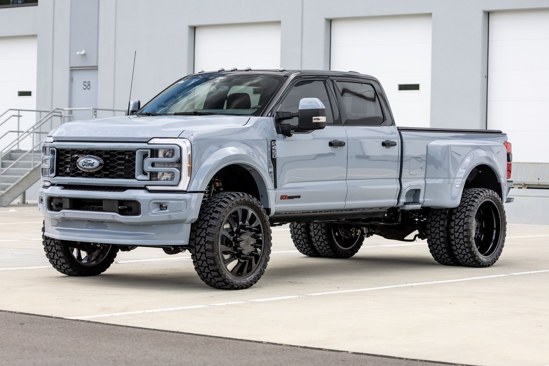 Used 2025 Ford F450 King Ranch w/ Chrome Package AWD/4WD image 9