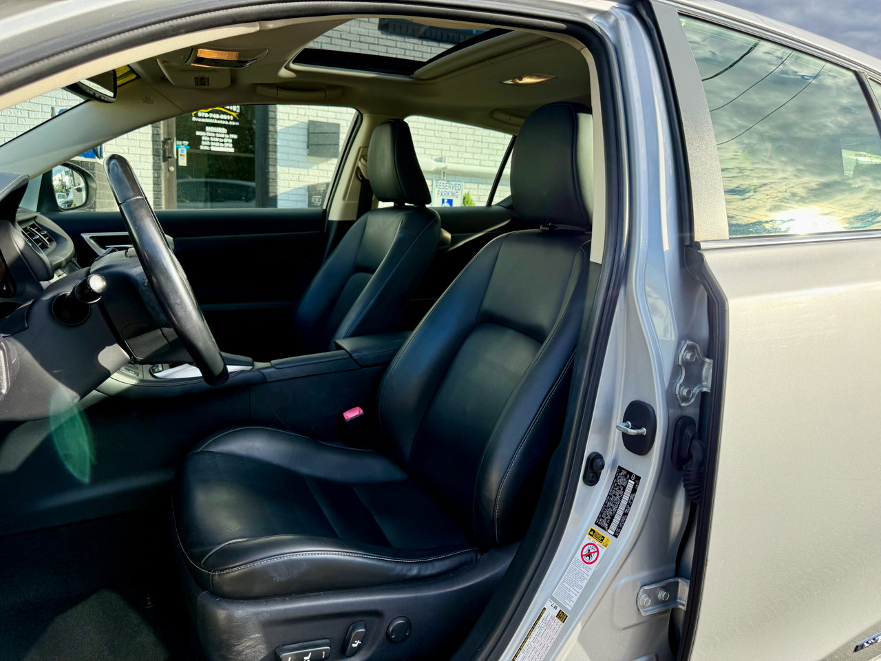 Used 2014 Lexus CT 200h image 17