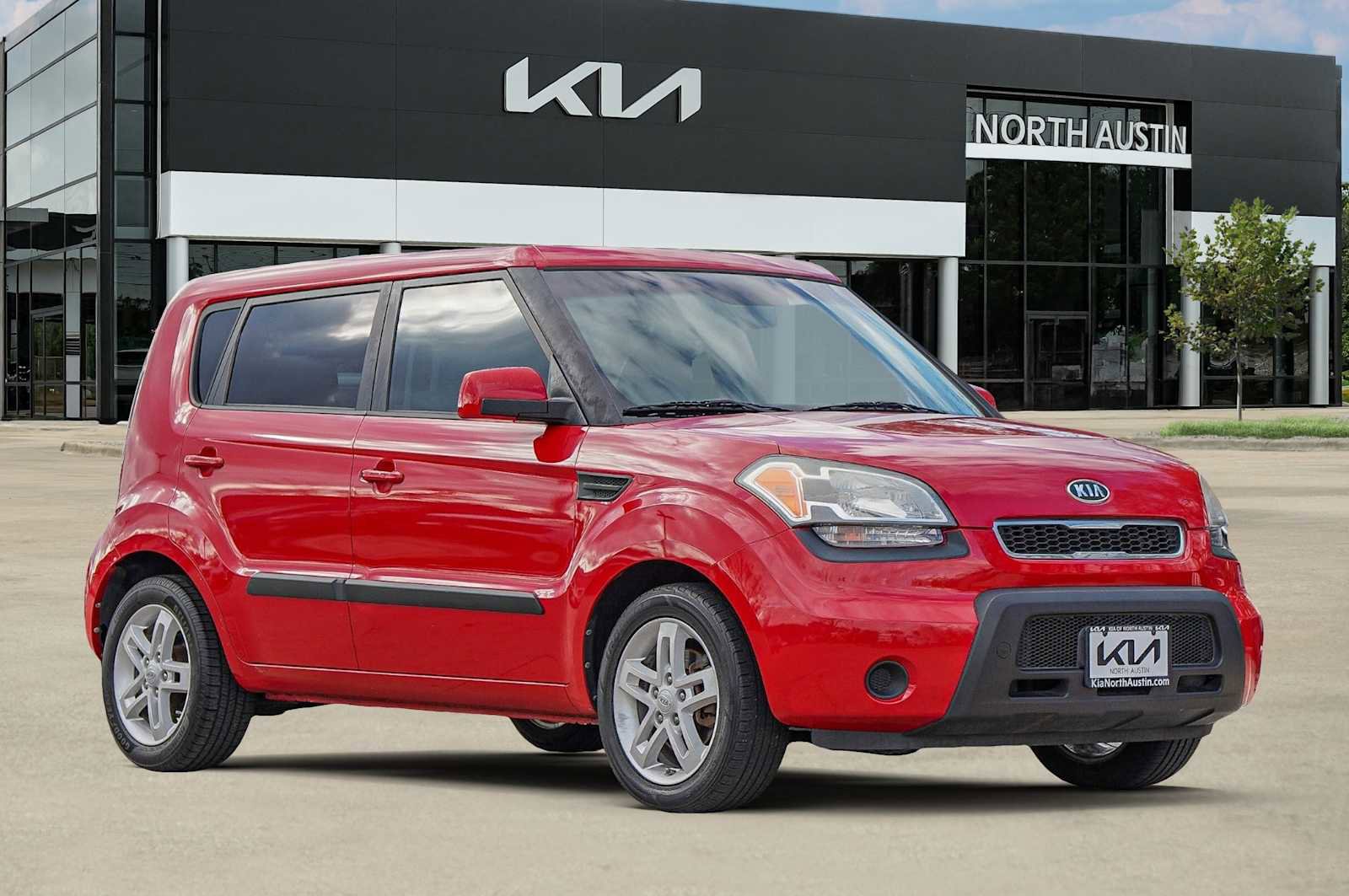 Used 2011 Kia Soul + image 8