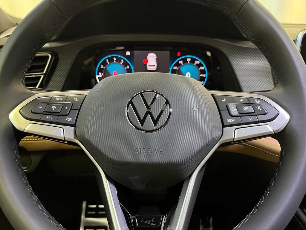 New 2026 Volkswagen Atlas Cross Sport SEL R-Line image 18