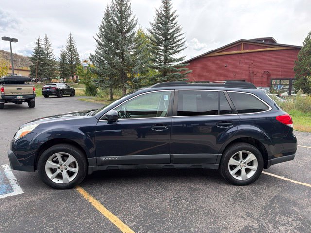 Used 2014 Subaru Outback 2.5i Premium AWD/4WD image 6