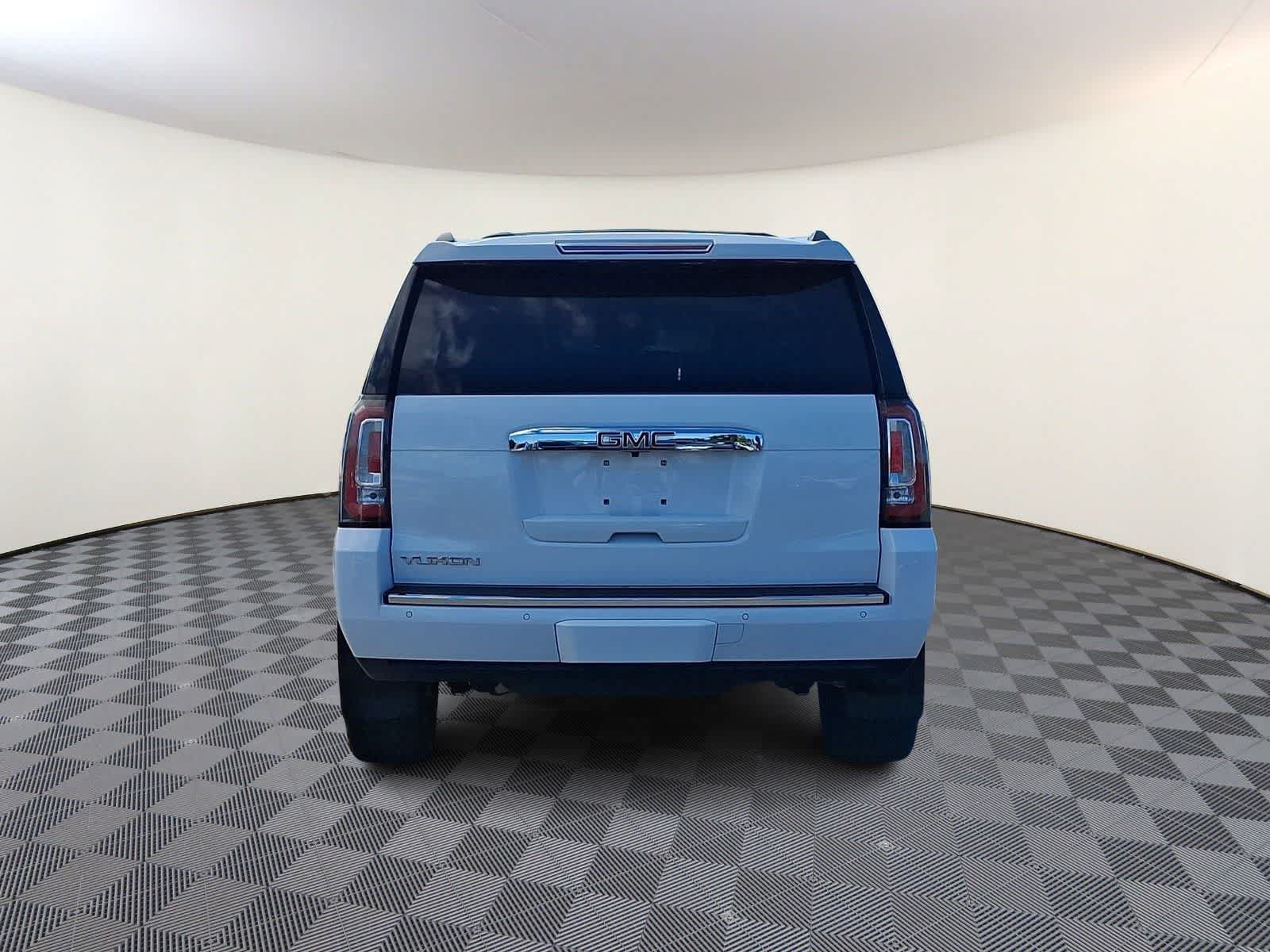 Used 2016 GMC Yukon Denali w/ Open Road Package AWD/4WD image 6