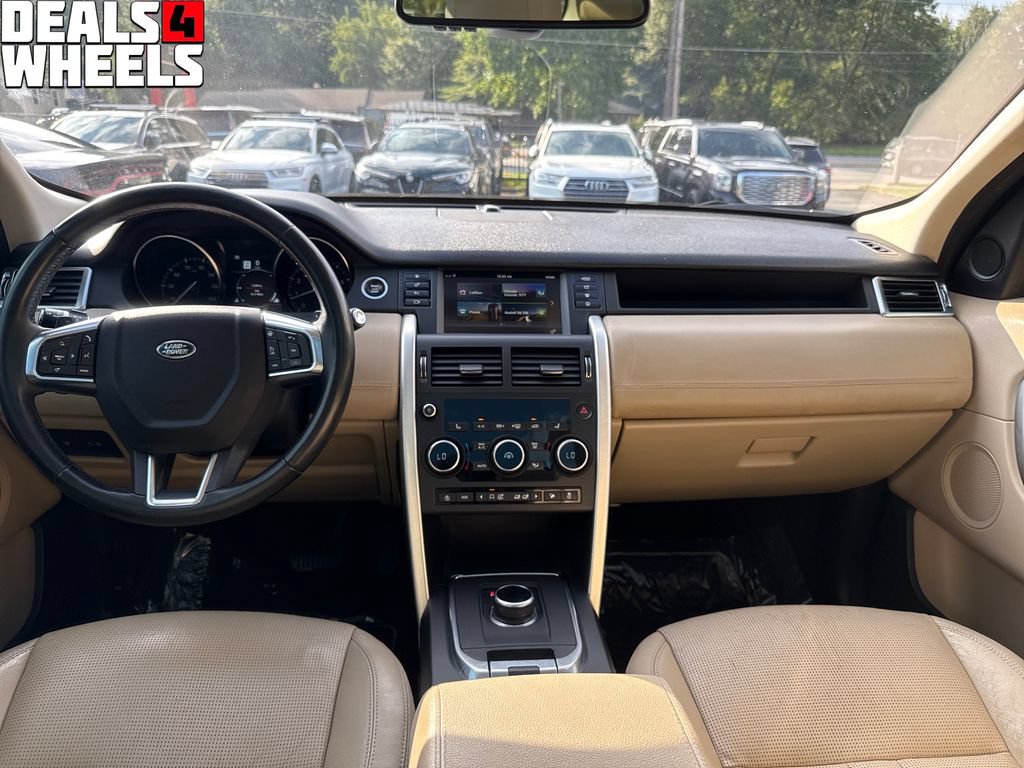 Used 2019 Land Rover Discovery Sport AWD/4WD image 12