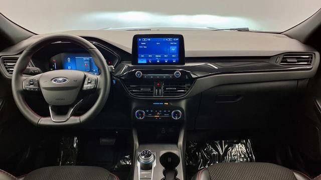 Used 2025 Ford Escape ST-Line image 25