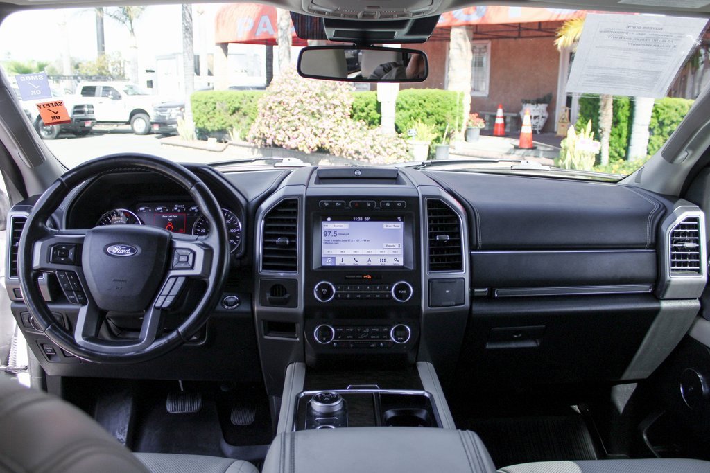 Used 2019 Ford Expedition Platinum image 25