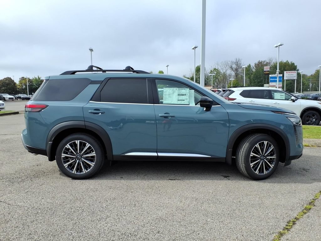 New 2026 Nissan Pathfinder Platinum AWD/4WD image 2
