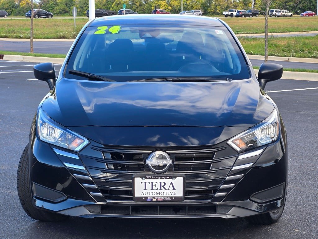 Used 2024 Nissan Versa S w/ S Plus Package FWD image 2