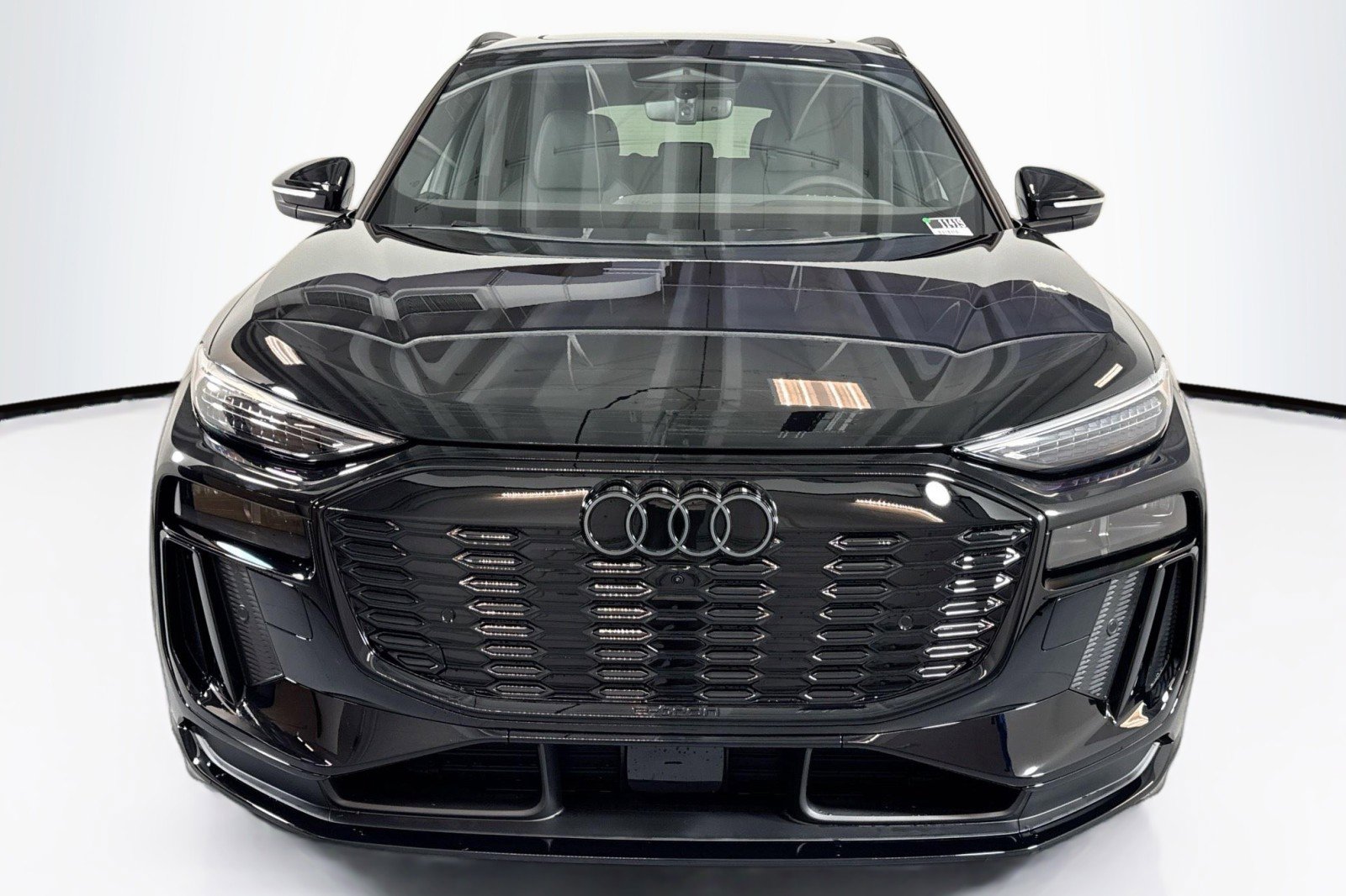 New 2027 Audi Q6 e-tron Premium Plus image 2