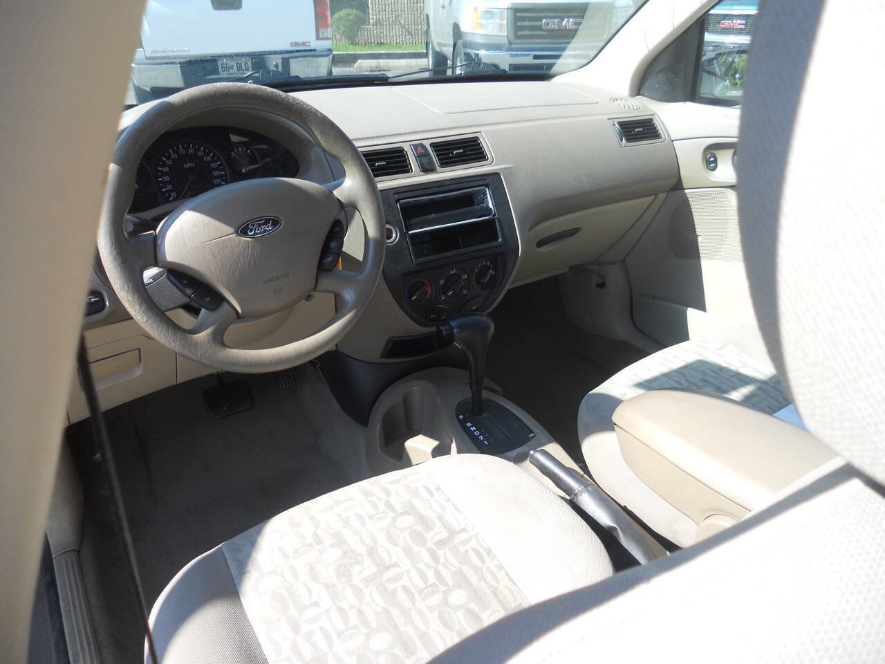 Used 2005 Ford Focus SE image 20