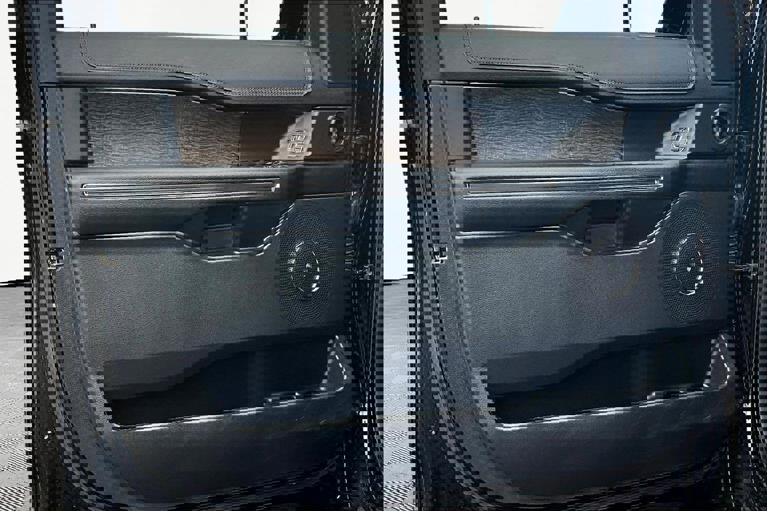 Used 2018 Ford Expedition Max Limited w/ Equipment Group 302A image 21