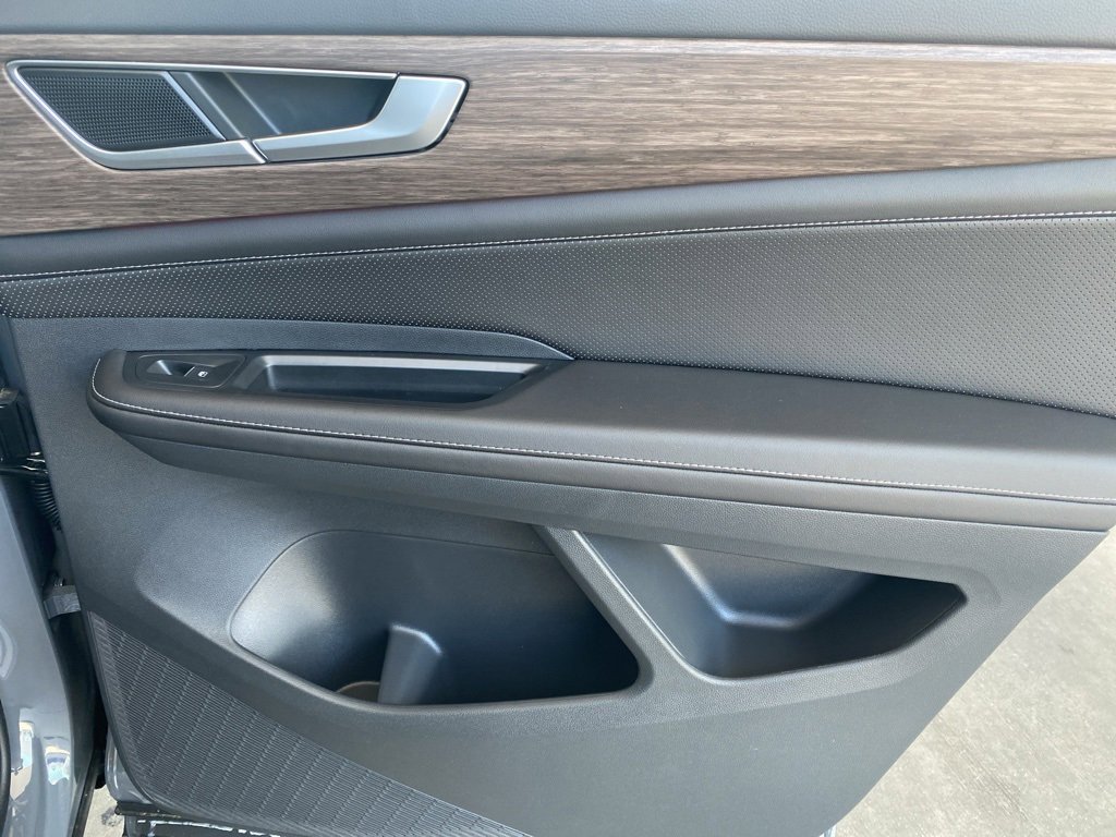 New 2025 Volkswagen Atlas SEL image 27