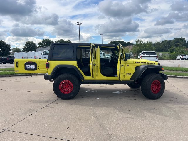 Used 2024 Jeep Wrangler Unlimited Rubicon AWD/4WD image 15