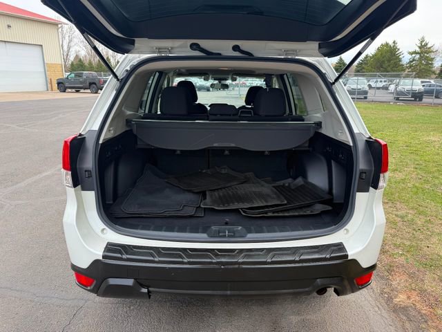 Used 2019 Subaru Forester Premium image 3