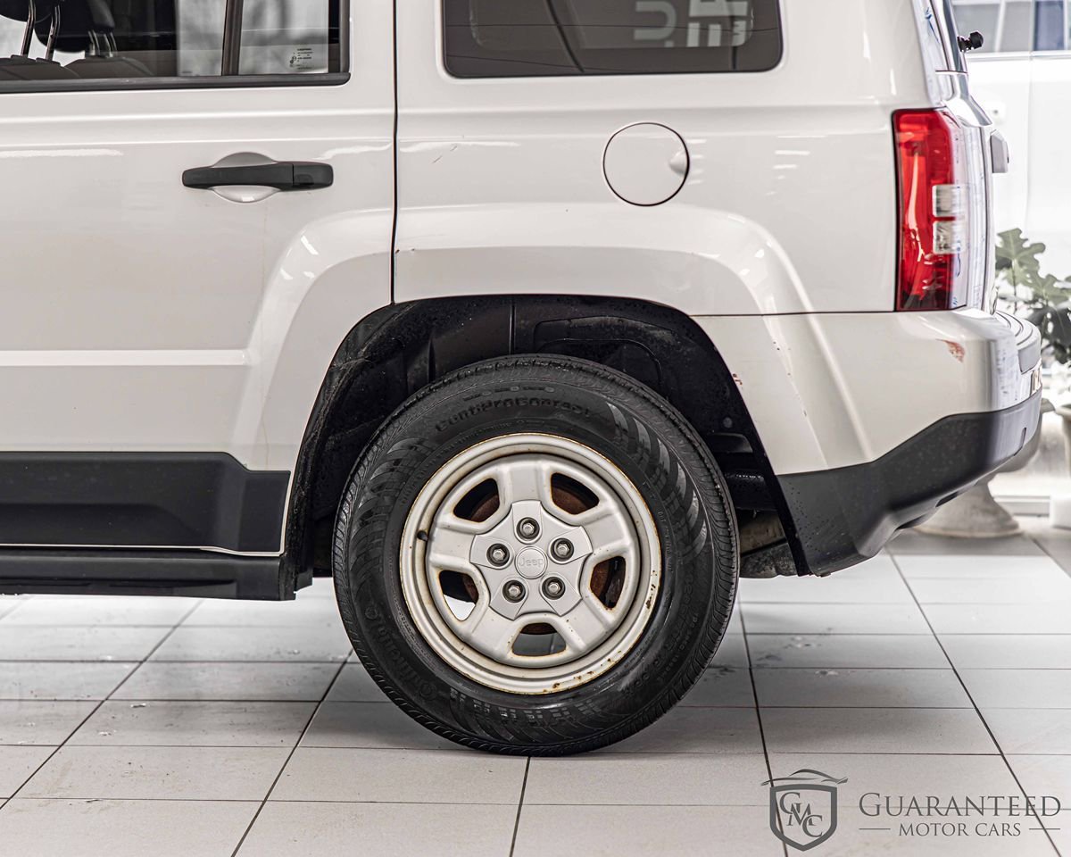 Used 2012 Jeep Patriot Sport FWD image 8