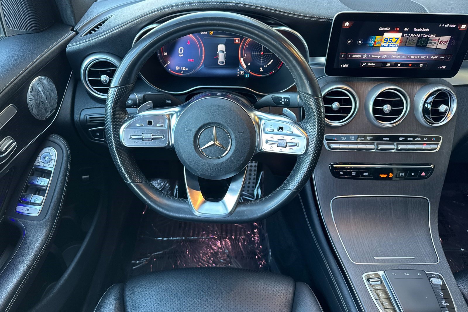 Used 2020 Mercedes-Benz GLC 300 4MATIC Coupe image 33