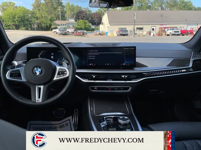 Used 2025 BMW X7 M60i AWD/4WD image 15