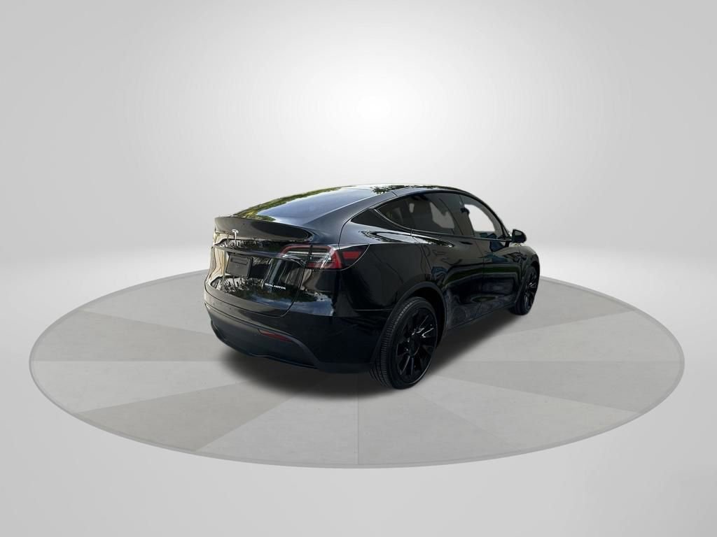 Used 2021 Tesla Model Y Long Range AWD/4WD image 7